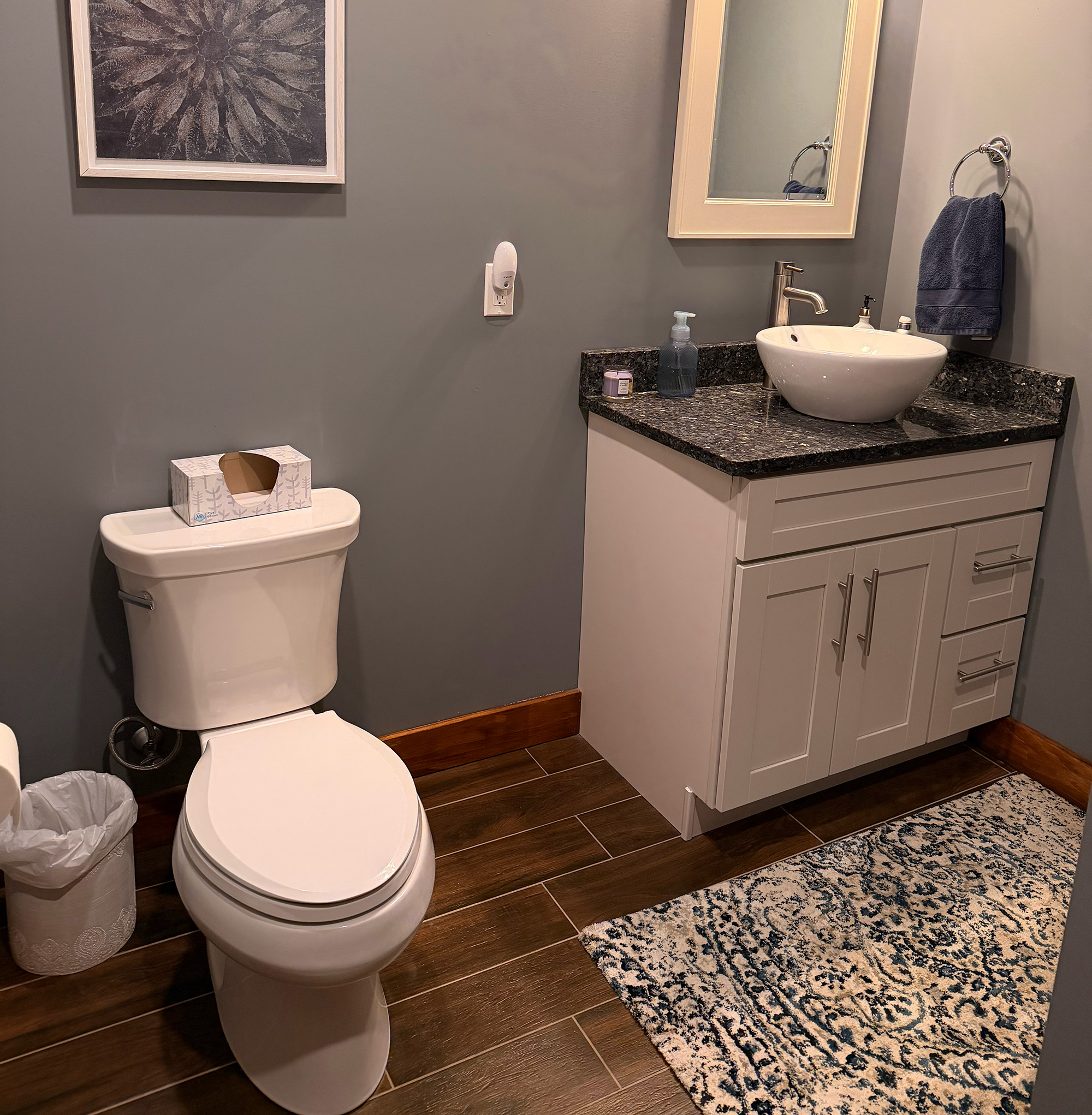 Powder Room — Harmony House, Harvey Lake NH
